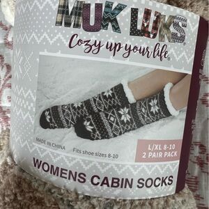 Muk Luks Women's Fuzzy Chenille Plush Lined Cabin Socks, 2-Pack, Size L/XL 8-10